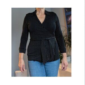 TravelSmith by Magellan's knit wrap shirt M